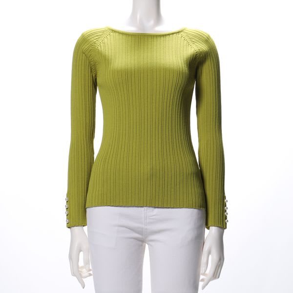 パールボタンリブニット