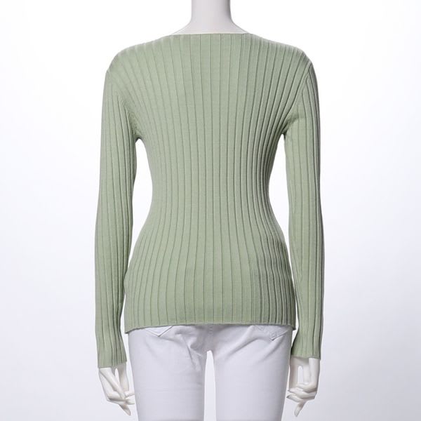 ボートネックリブニット