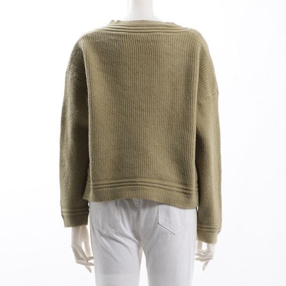 ピンタックVネックニット