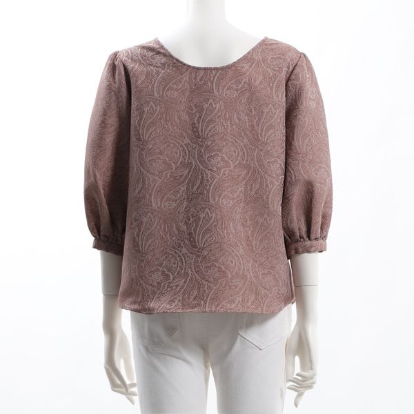 パフスリーブ総柄ブラウス