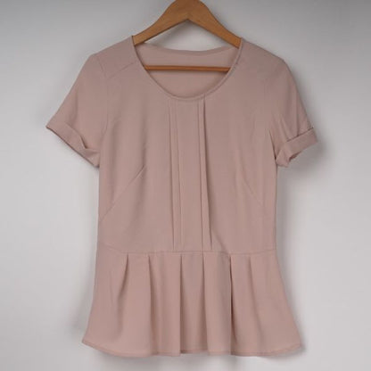 ぺプラムデザインブラウス