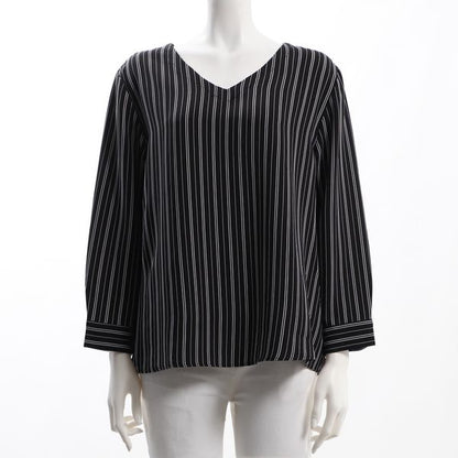 ストライプ柄Vネックブラウス