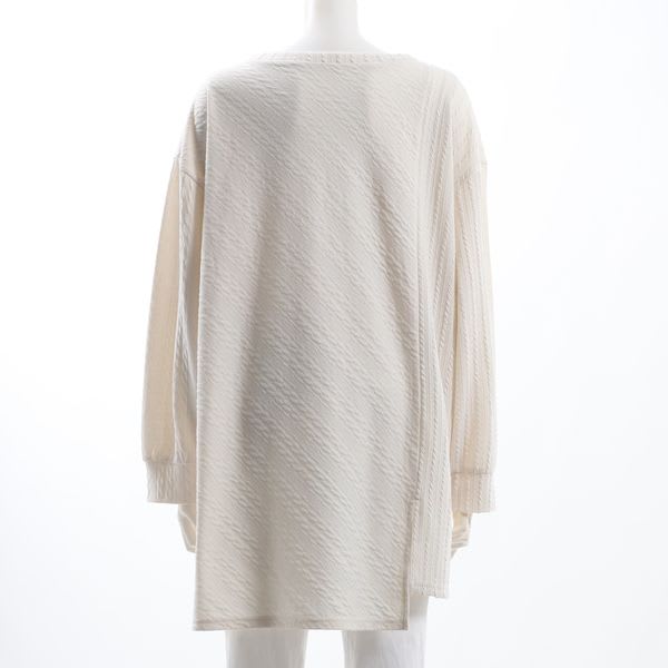 凹凸ジャカードプルオーバー