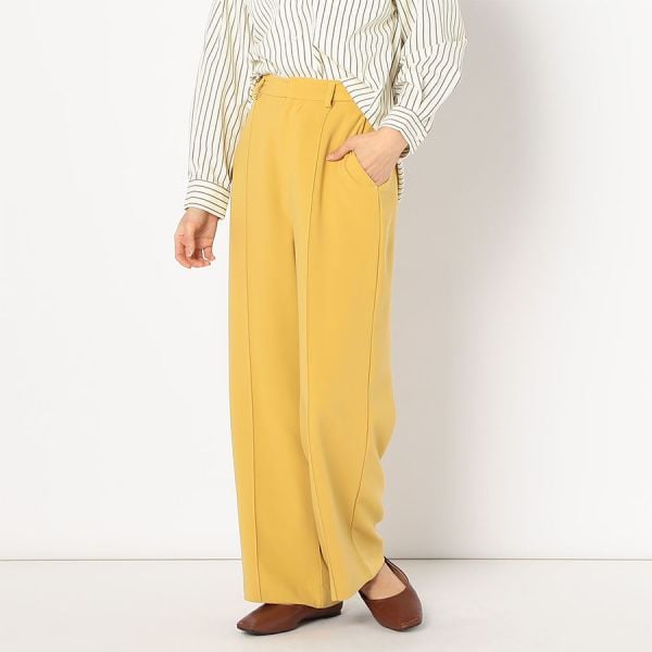センターシーム入りワイドパンツ