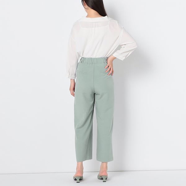 シンプルストレートパンツ