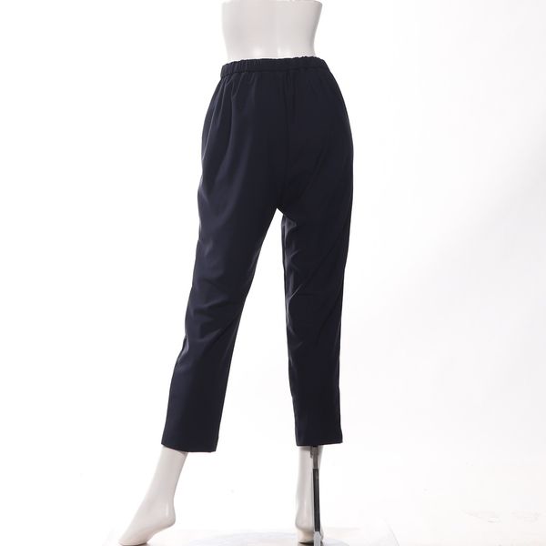 シンプルテーパードパンツ
