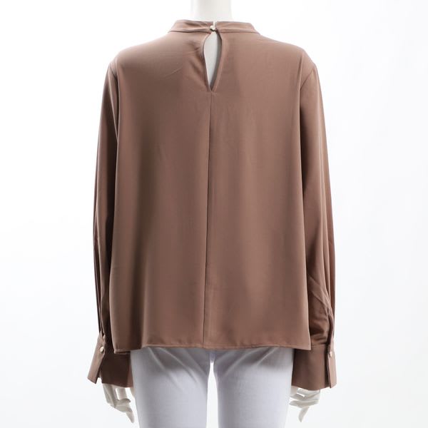 タックデザインスタンドカラーブラウス