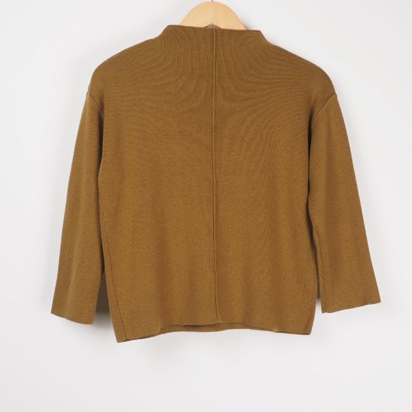 ボトルネックニット