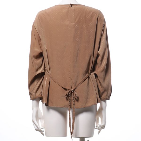 トライアングルペプラムブラウス