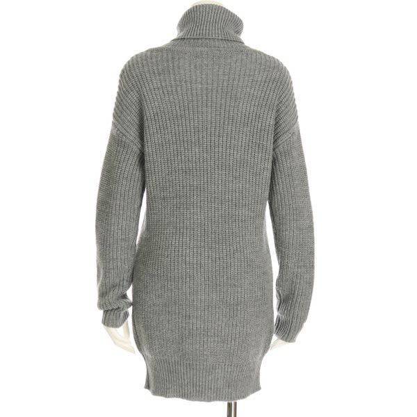 長め丈タートルネックニット