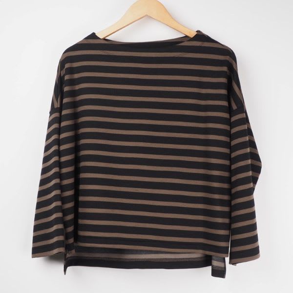 ボートネックカットソー