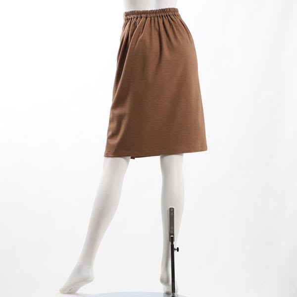 ラップ風タイトスカート