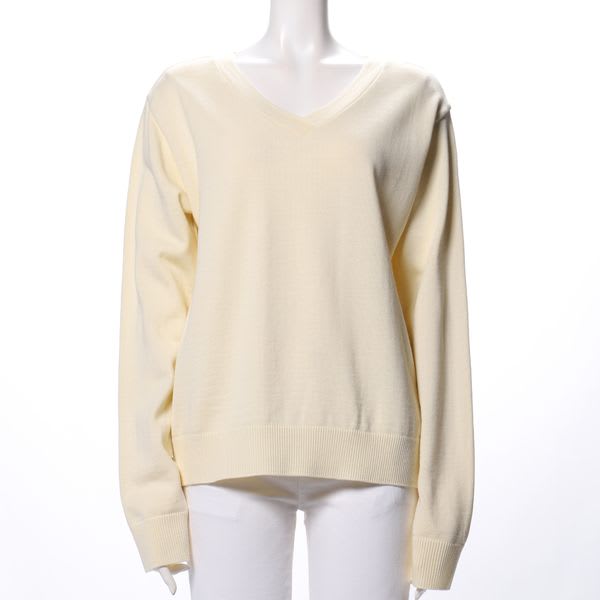 シンプルデザインVネックニット