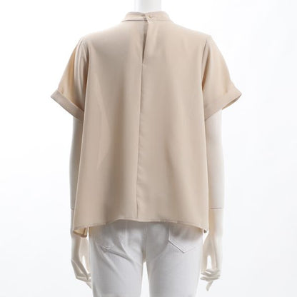 ボウタイ風デザインタックネックブラウス