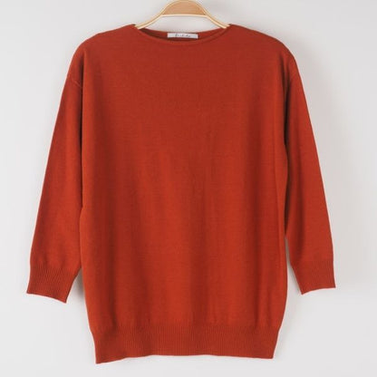 切りっぱなしデザインニット