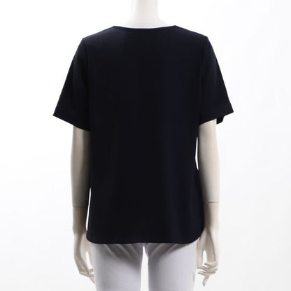 袖折り返しデザインVネックブラウス