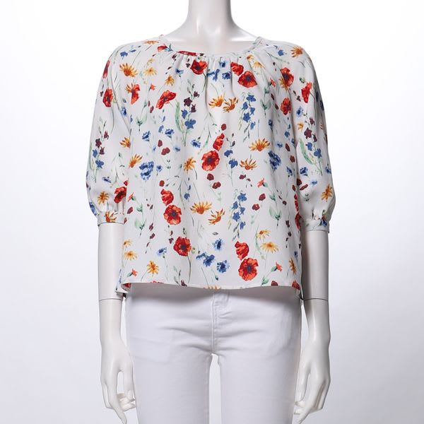 ギャザードネック花柄ブラウス