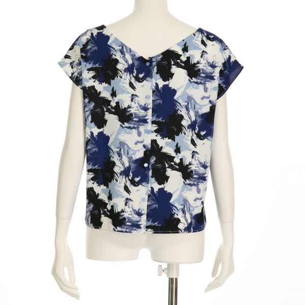 カルゼフラワープリント柄ブラウス