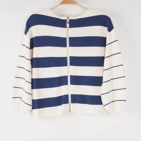 バックジップボーダー切り替えニット