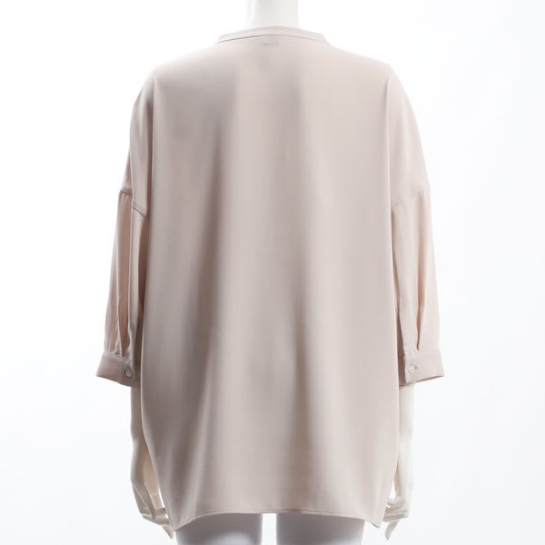 シンプルデザインスキッパーブラウス