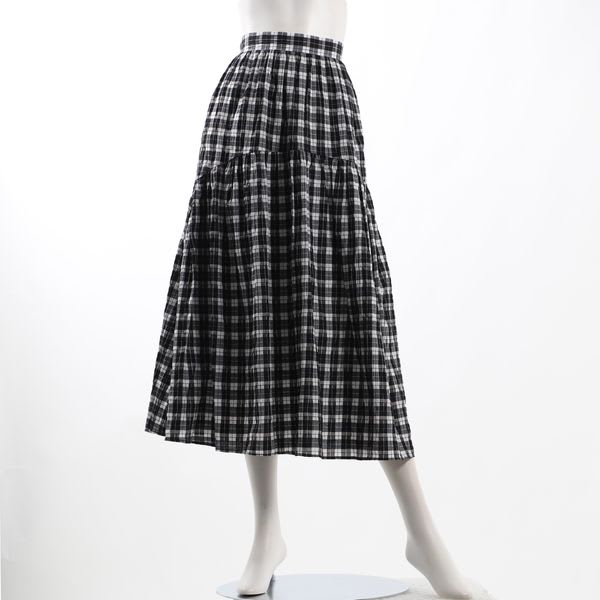 タータンチェック柄フレアスカート