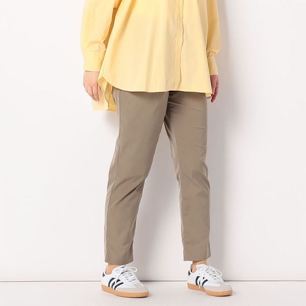 タンブラーストレッチテーパードパンツ