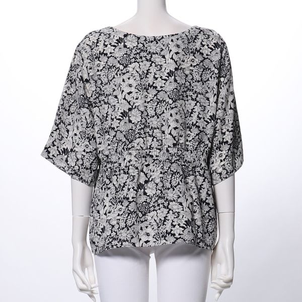 フラワープリントブラウス