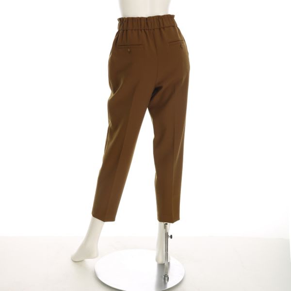 ポケット付きテーパードパンツ