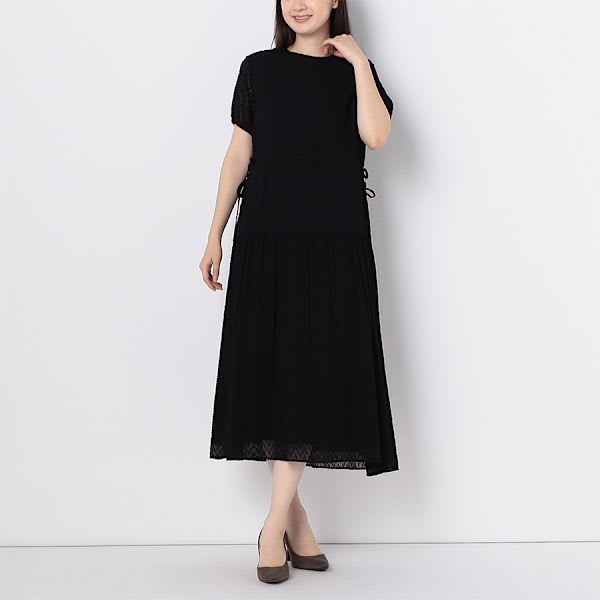 表情のある生地ウエストドロストデザインワンピース