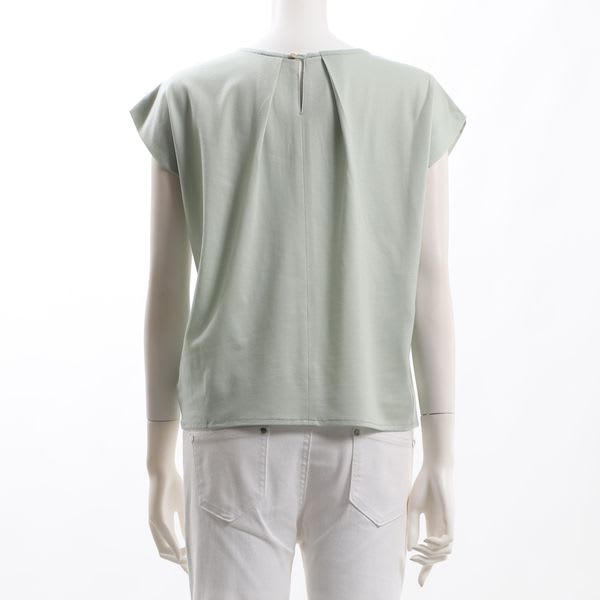 シンプルラウンドネックカットソー