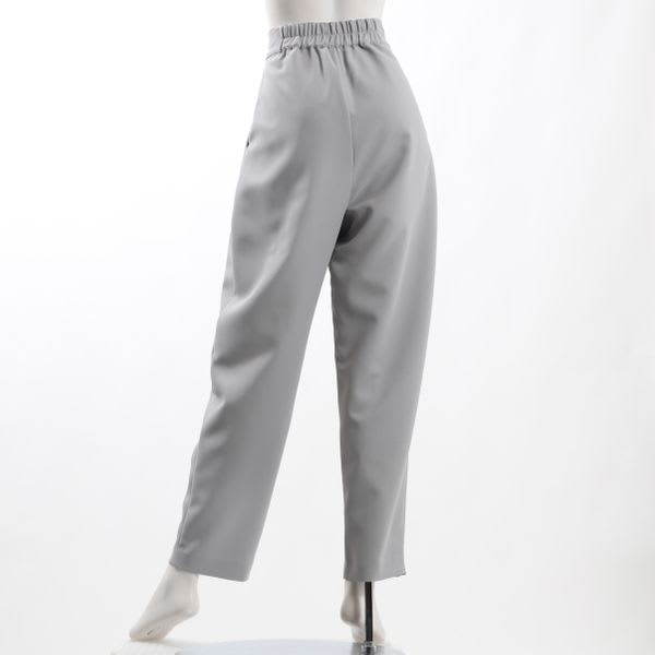 タックテーパードパンツ