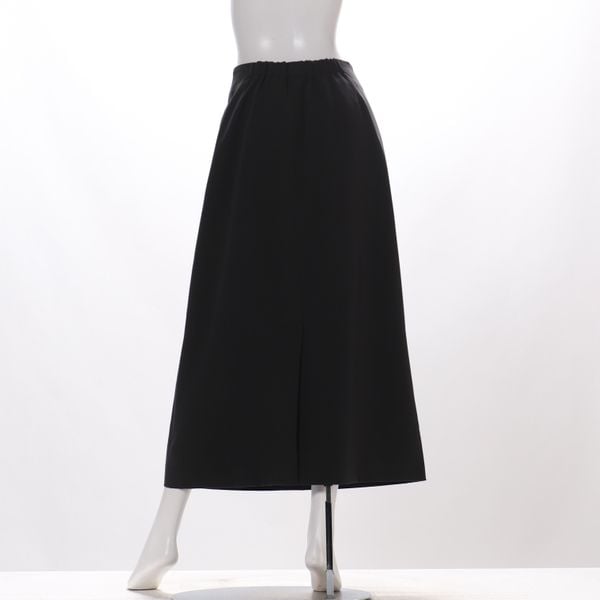 シンプルシルエットスカート