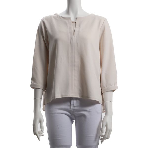 バックデザインメタルパーツカットソー