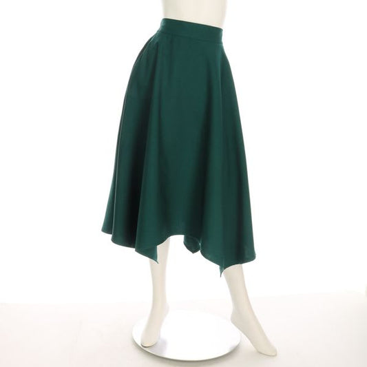 エステルアムンゼンハンカチーフヘムスカート