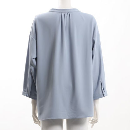 フロントタックバックギャザーデザインVネックブラウス