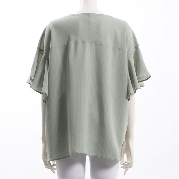 ストライプ柄Vネックブラウス