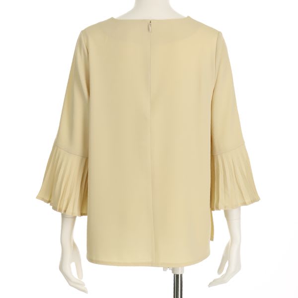 袖プリーツブラウス