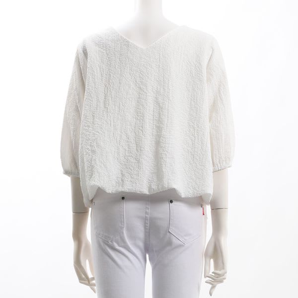 ボリュームスリーブラウンドネックブラウス