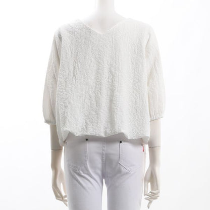 ボリュームスリーブラウンドネックブラウス