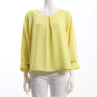 シンプルデザインVネックブラウス