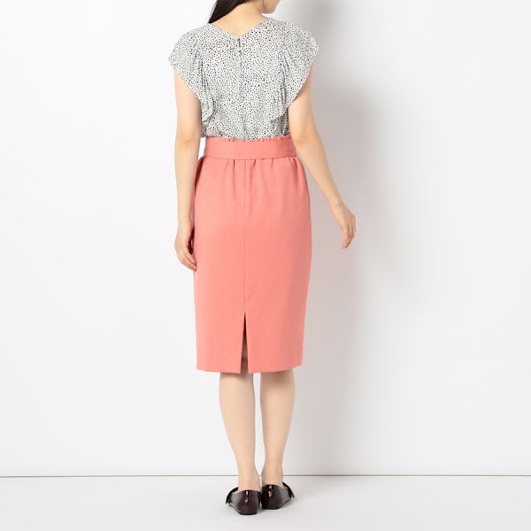 ラッフルスリーブ総柄ブラウス