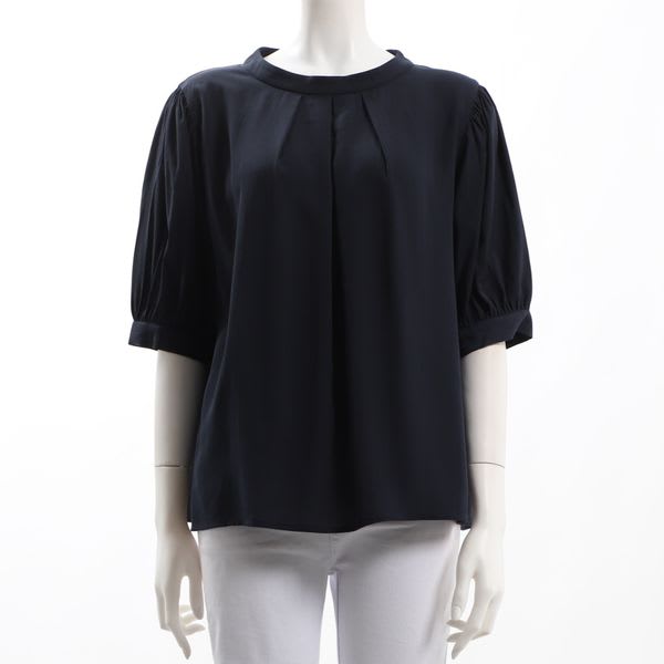 ふんわりスリーブタックネックブラウス