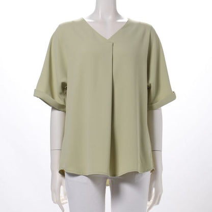 折り返し袖タックデザインブラウス