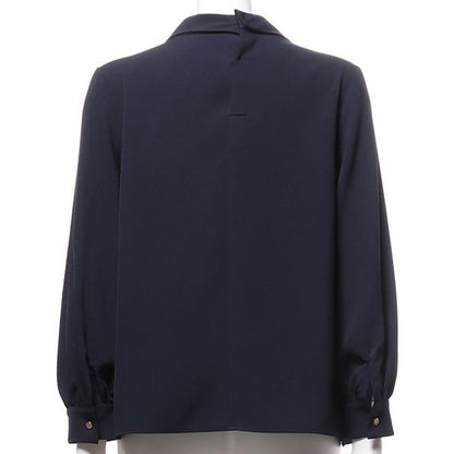 首元ねじりデザインブラウス