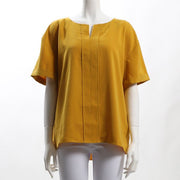 タックデザインブラウス