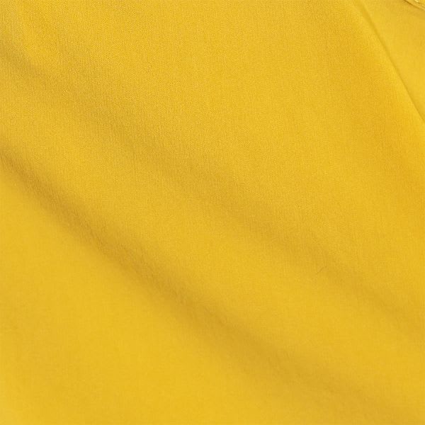 バックタックデザインブラウス