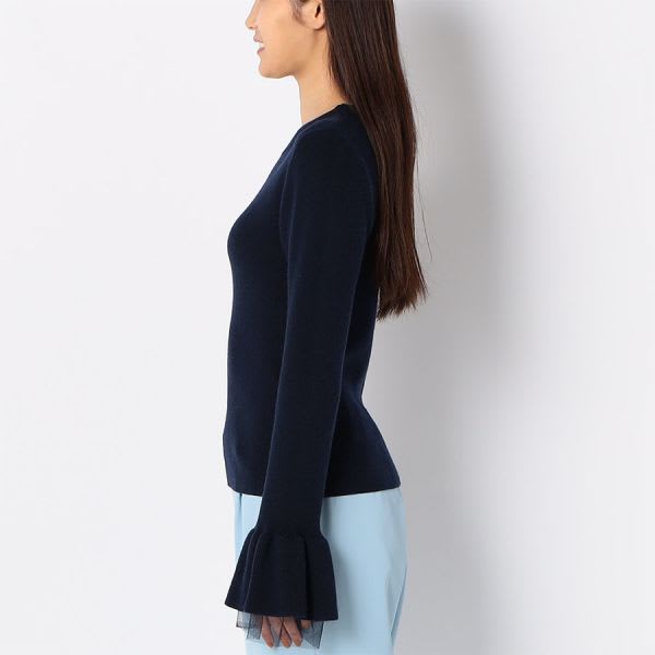 レイヤードデザインフレアスリーブニット