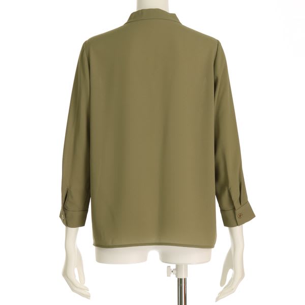 ボウタイブラウス