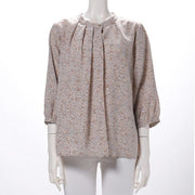 総柄ネックボタンブラウス