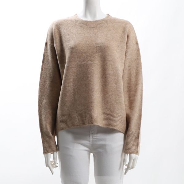 ドロップショルダークルーネックニット